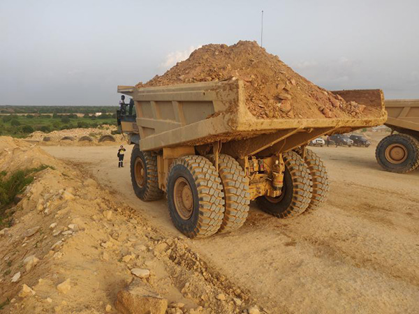 陆安牌33.00R51非公路工程机械轮胎在严肃的非洲矿山上运行优异